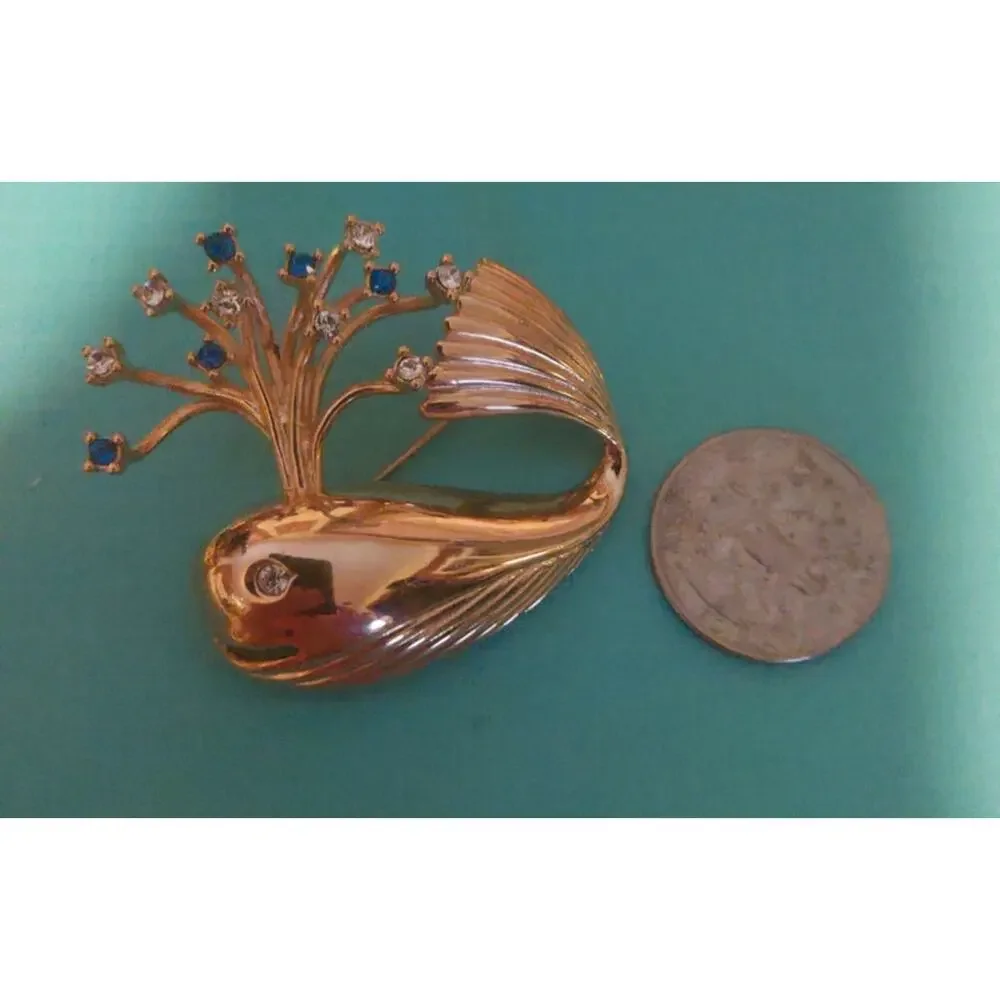 vintage signed Erwin Pearl brooch